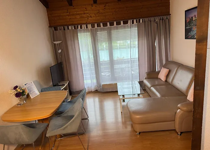 112 - Riverside Апартаменти *